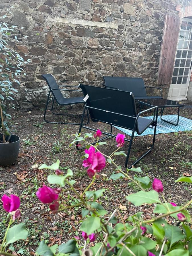 La Mission Hotel Saint-Martin-des-Noyers ภายนอก รูปภาพ